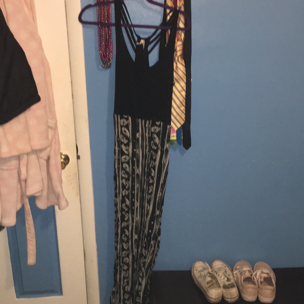 MUDD SIZE LARGE MAXI DRESS